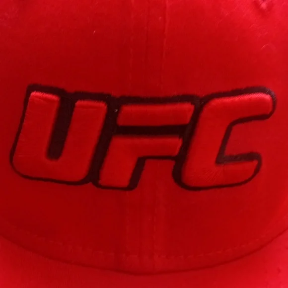 UFC Hat - Picture 2 of 5